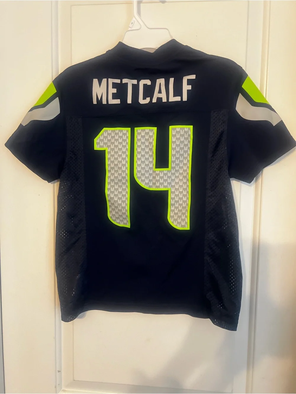 Nike Youth DK Metcalf Seahawks Jersey |small